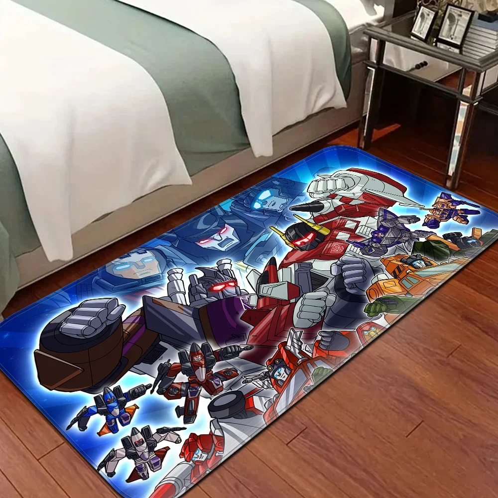 Tapis Transformers multicolore avec robots dessin animés, posé au sol près d’un lit – Transformers.