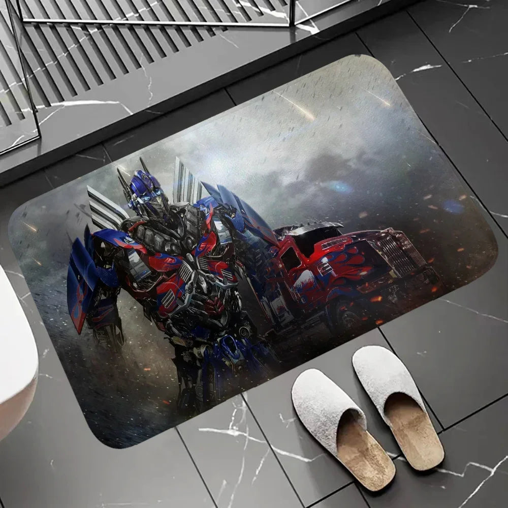 Tapis de bain décoré avec Optimus Prime debout en armure colorée, fond sombre – Transformers.
