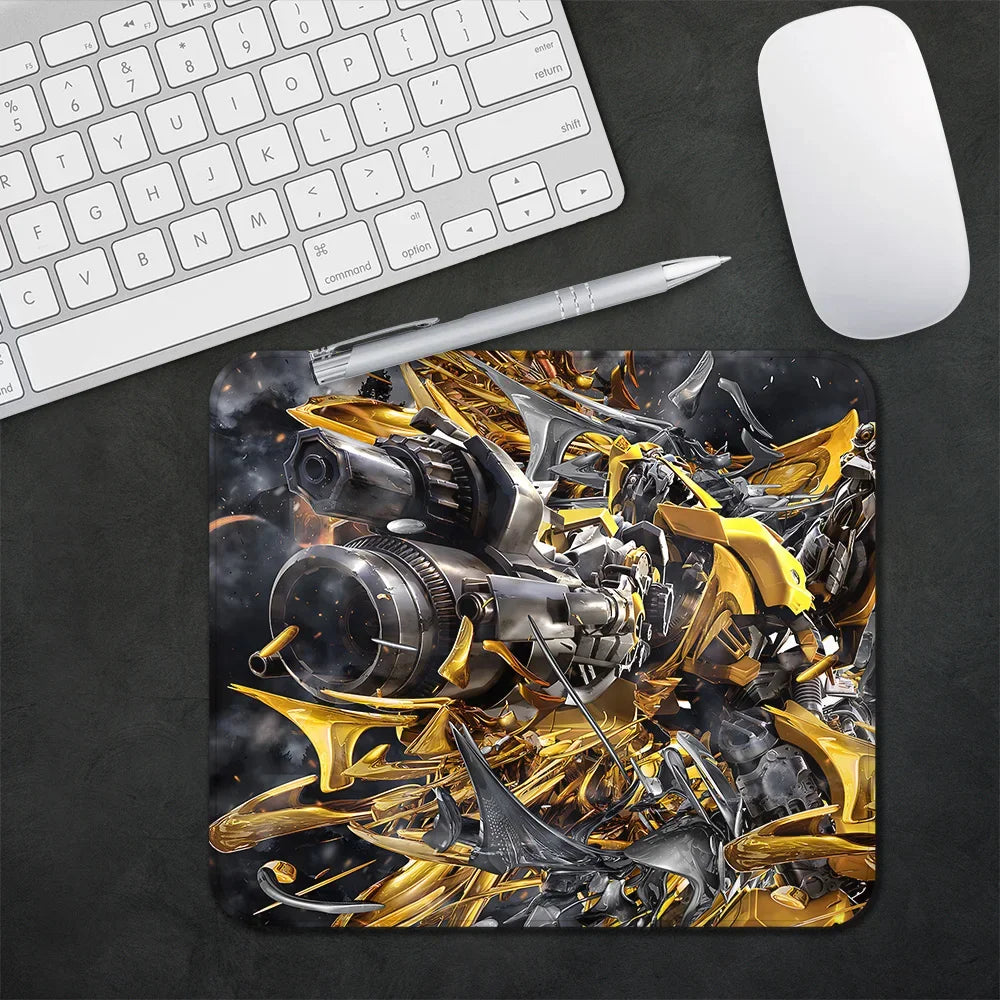 Tapis de souris avec robot jaune Bumblebee en posture dynamique sur fond noir et doré – Transformers.