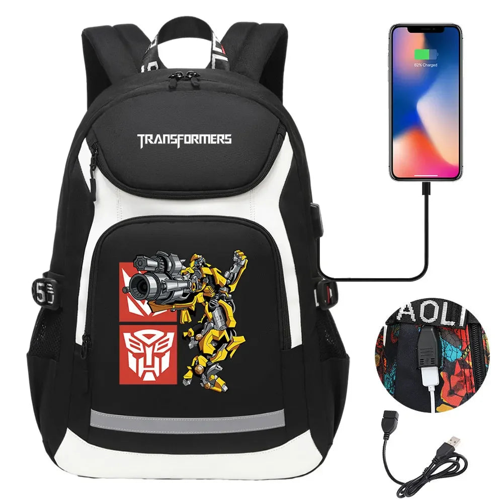 Mochila negra con puerto USB conectado de Autobots & Co.