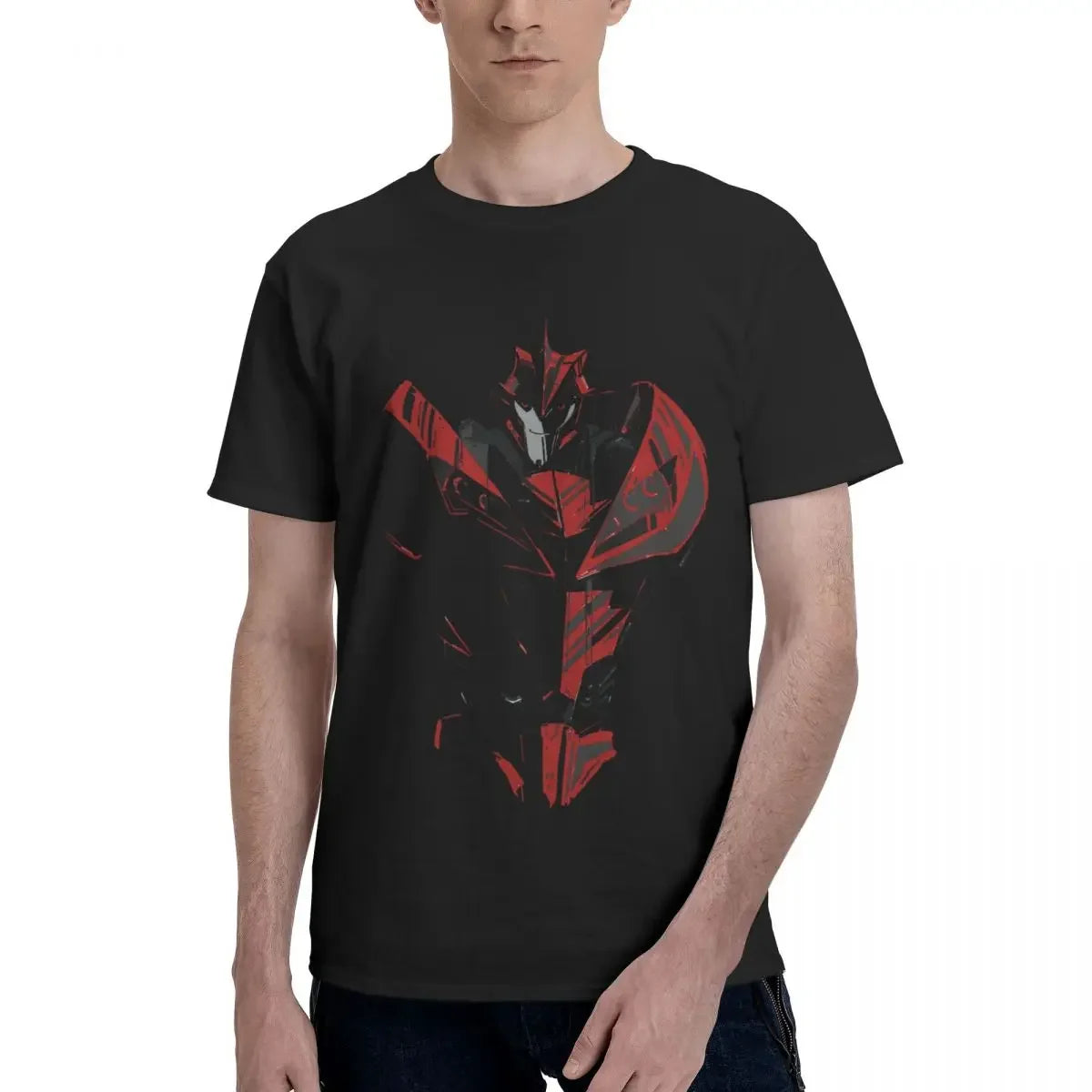 T-shirt noir avec illustration de robot rouge stylisé, posture droite sur fond uni – Transformers.