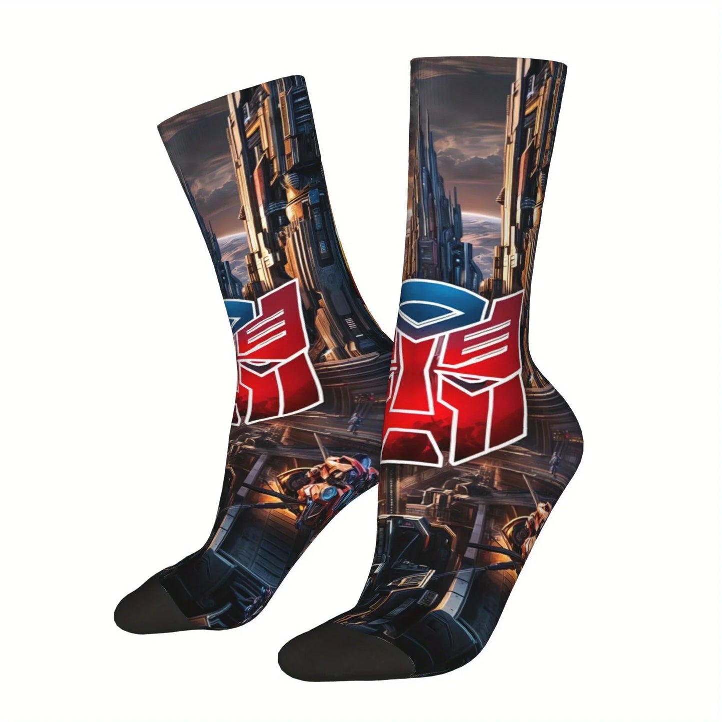 Chaussettes avec logo Autobots rouge, paysage urbain futuriste et robot en action – Transformers.