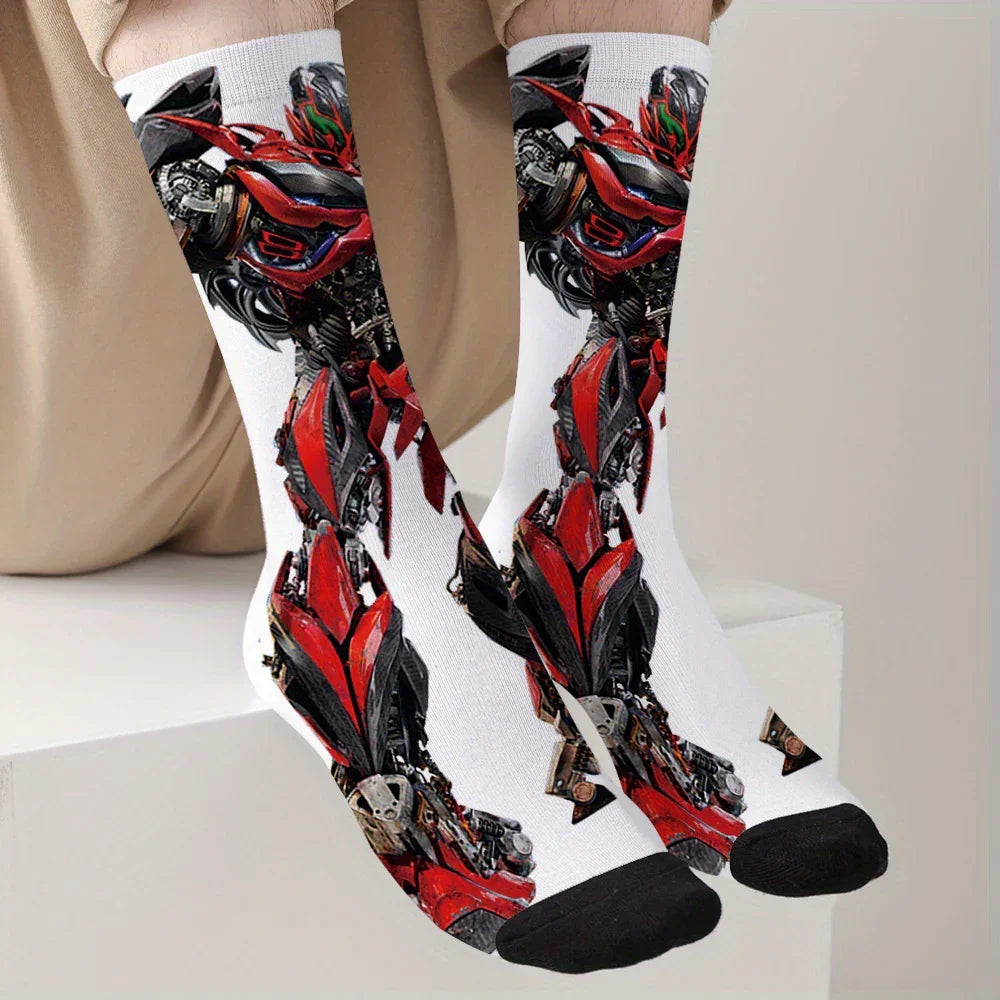 Chaussettes blanches imprimées d’un robot rouge stylisé debout sur fond neutre – Transformers.