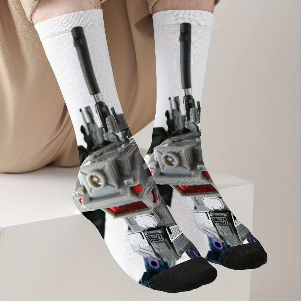 Chaussettes blanches avec impression du robot Megatron, design détaillé et coloré – Transformers.