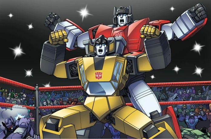 Deux robots Transformers, un jaune et un rouge, posent bras levés dans un ring de combat, foule en fond étoilé – Transformers.