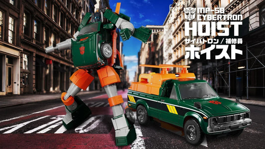 Figurine MP-58 Hoist robot et camion vert et orange, posées en ville, style Masterpiece – Transformers.
