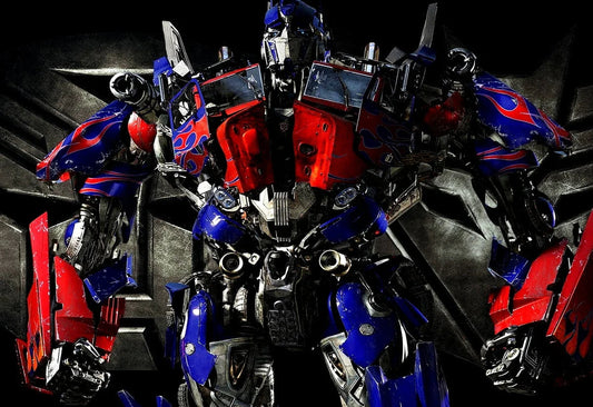 Jouet mecha Transformers bleu et rouge en posture puissante sur fond métallique sombre – Transformers.
